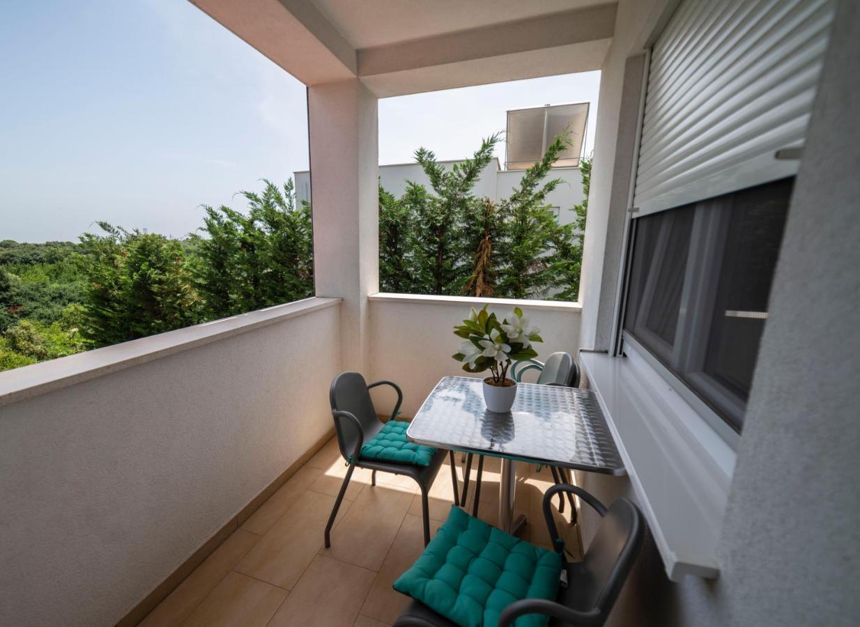 Apartments Adriana Pula Exterior photo