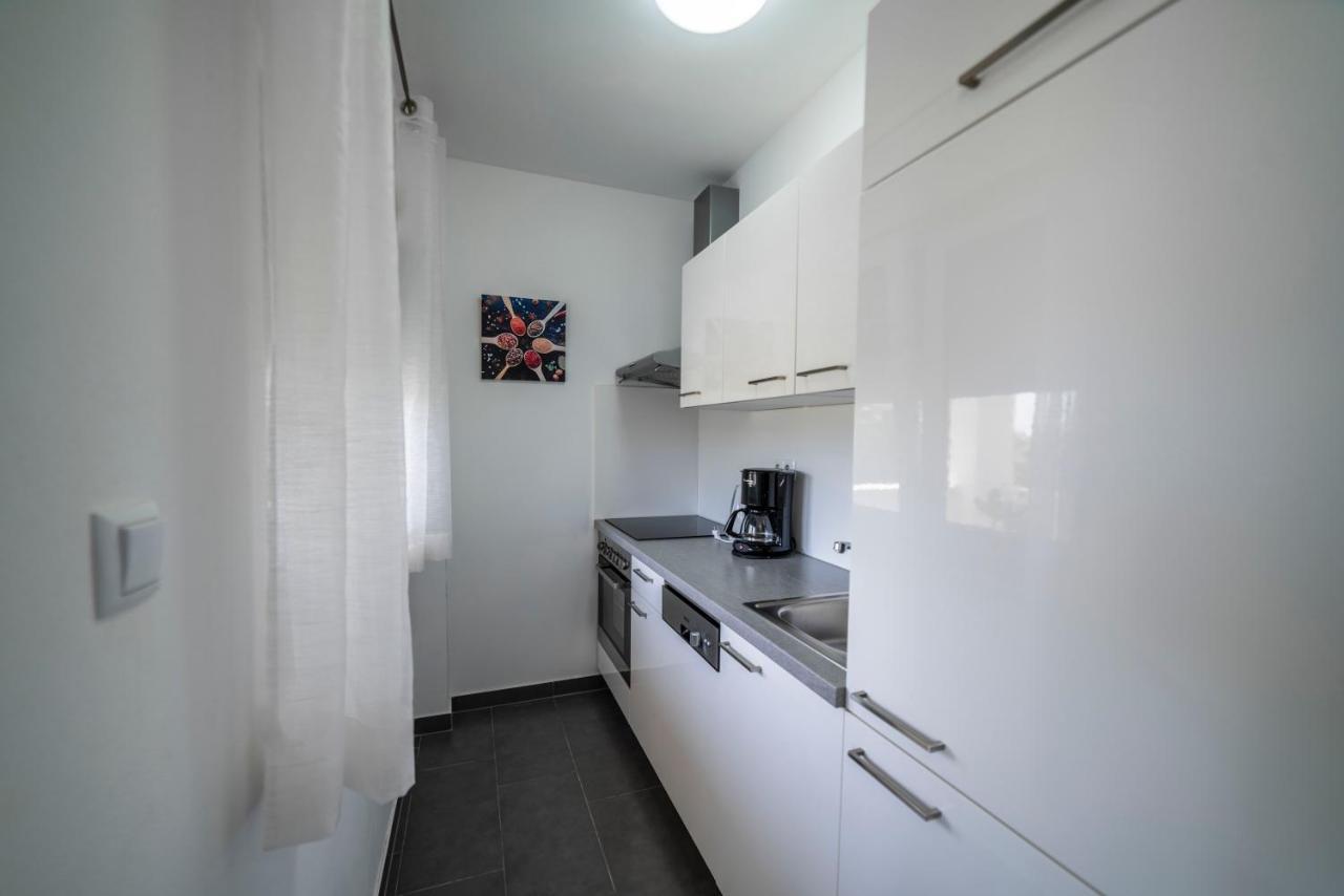 Apartments Adriana Pula Exterior photo